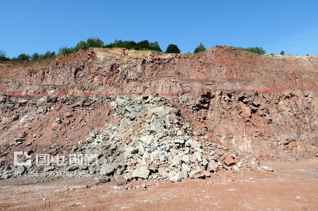 露天矿山岩材开采的景观与技术解析